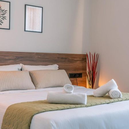 Brand New Suites In City Center Iraklio Eksteriør bilde