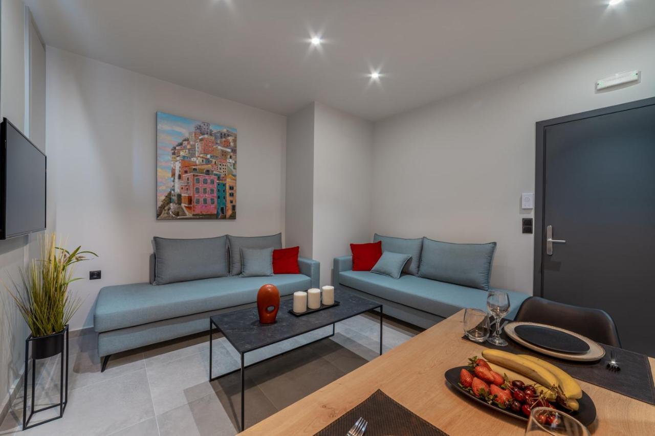 Brand New Suites In City Center Iraklio Eksteriør bilde