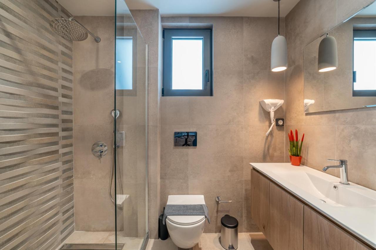 Brand New Suites In City Center Iraklio Eksteriør bilde